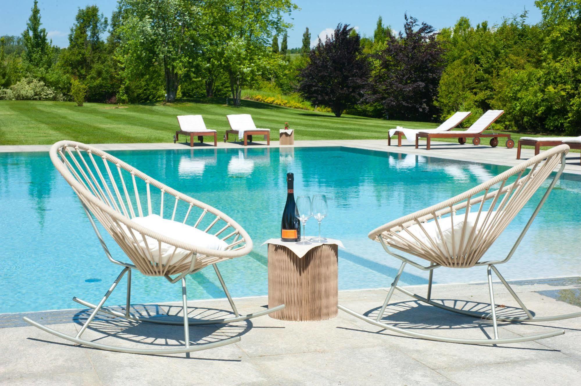 Relais 23 Hotel & Ristorante Castelnuovo Belbo 외부 사진
